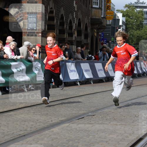 13.09.2026 - 21. swb-Marathon Bremen Strokosch-Dieckow http://msf.ph/oto/10296562 13.09.2026 11:29:46 Ziel 10387 meine-sportfotos.de