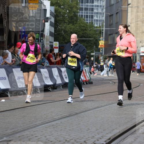 13.09.2026 - 21. swb-Marathon Bremen Strokosch-Dieckow http://msf.ph/oto/10296589 13.09.2026 11:30:36 Ziel 12535 meine-sportfotos.de
