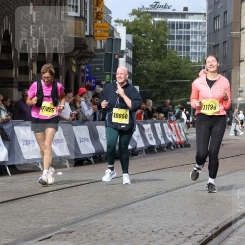 13.09.2026 - 21. swb-Marathon Bremen Strokosch-Dieckow http://msf.ph/oto/10296602 13.09.2026 11:30:37 Ziel 12535 meine-sportfotos.de