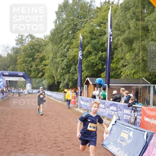 13.09.2026 - Airport Race Dennis Weichert http://msf.ph/oto/10296607 13.09.2026 10:33:32 Ziel 4189, 4193, 4196, 5001, 5295, 5483 meine-sportfotos.de