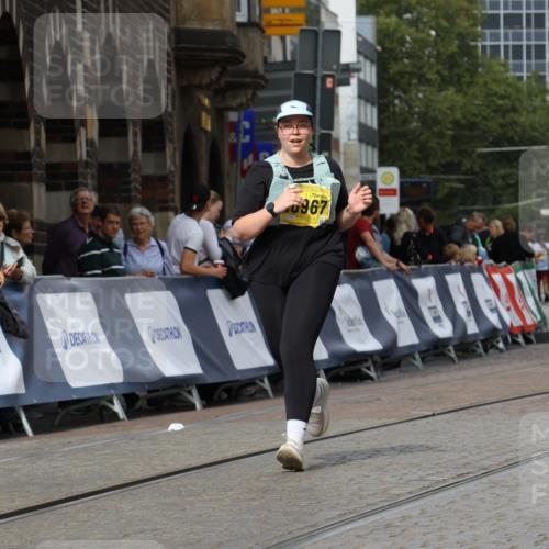 13.09.2026 - 21. swb-Marathon Bremen Strokosch-Dieckow http://msf.ph/oto/10296650 13.09.2026 11:31:11 Ziel 12535 meine-sportfotos.de