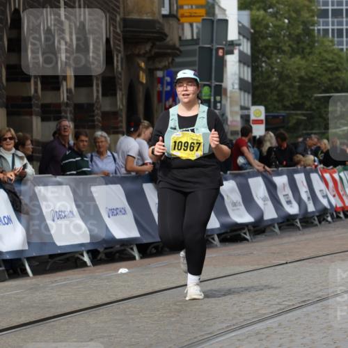 13.09.2026 - 21. swb-Marathon Bremen Strokosch-Dieckow http://msf.ph/oto/10296656 13.09.2026 11:31:11 Ziel 12535 meine-sportfotos.de