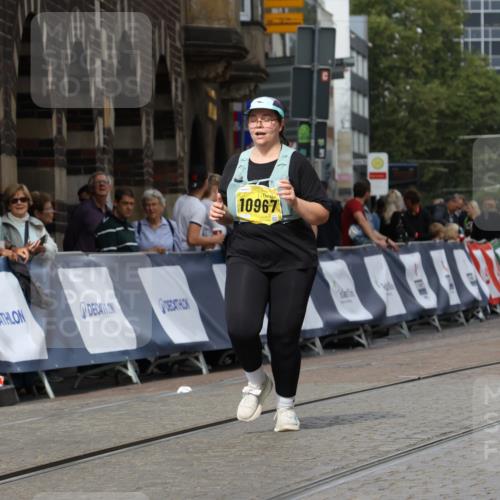 13.09.2026 - 21. swb-Marathon Bremen Strokosch-Dieckow http://msf.ph/oto/10296659 13.09.2026 11:31:11 Ziel 12535 meine-sportfotos.de