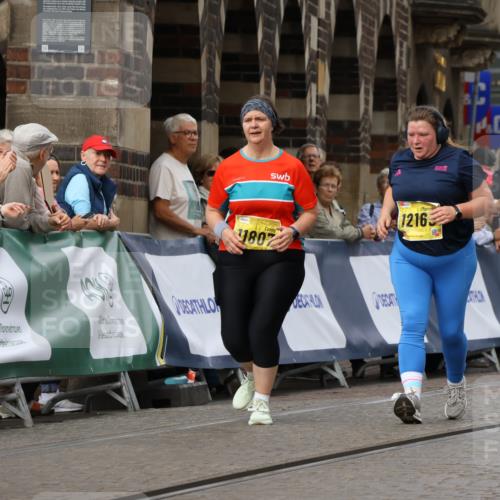 13.09.2026 - 21. swb-Marathon Bremen Strokosch-Dieckow http://msf.ph/oto/10296693 13.09.2026 11:31:58 Ziel  meine-sportfotos.de