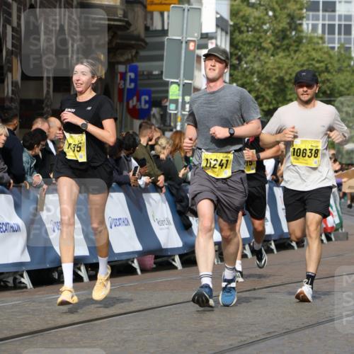 13.09.2026 - 21. swb-Marathon Bremen Strokosch-Dieckow http://msf.ph/oto/10296694 13.09.2026 10:48:24 Ziel 10142, 10316, 10329, 11058, 11193, 11360, 11735, 11781, 12278, 12354, 12487, 13620, 10231, 10269, 10426, 10489, 10538, 10770, 10814, 10917, 10993, 11196, 11372, 11582, 11611, 11837, 13570 meine-sportfotos.de