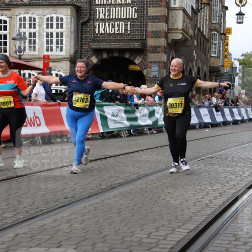 13.09.2026 - 21. swb-Marathon Bremen Strokosch-Dieckow http://msf.ph/oto/10296752 13.09.2026 11:32:03 Ziel 10317, 11341, 11807, 12163 meine-sportfotos.de