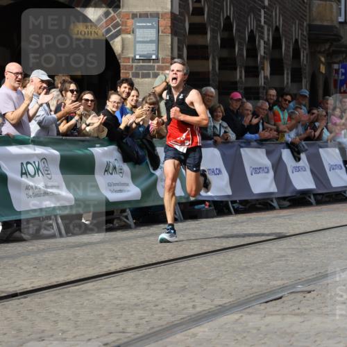 13.09.2026 - 21. swb-Marathon Bremen Strokosch-Dieckow http://msf.ph/oto/10296837 13.09.2026 12:09:41 Ziel 133 meine-sportfotos.de