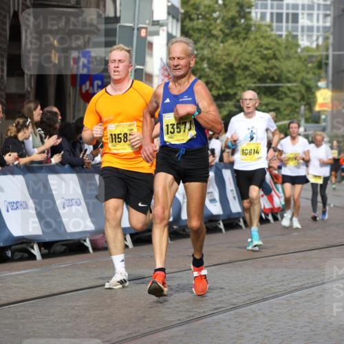 13.09.2026 - 21. swb-Marathon Bremen Strokosch-Dieckow http://msf.ph/oto/10296851 13.09.2026 10:48:35 Ziel 10316, 10329, 10421, 10638, 11058, 11135, 11193, 11241, 11683, 11781, 11815, 12259, 10815, 10917, 11372, 11885, 13512 meine-sportfotos.de