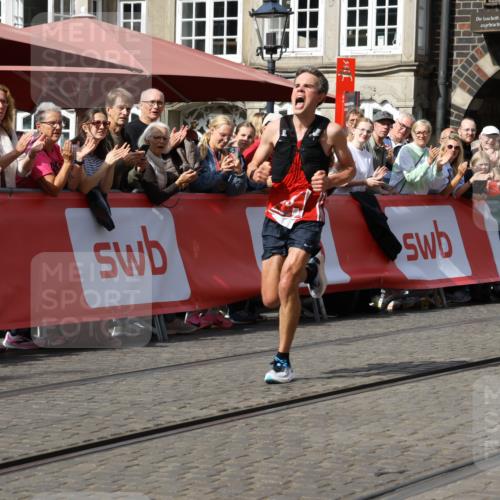 13.09.2026 - 21. swb-Marathon Bremen Strokosch-Dieckow http://msf.ph/oto/10296886 13.09.2026 12:09:42 Ziel 133 meine-sportfotos.de