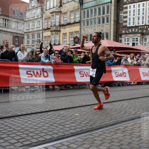 13.09.2026 - 21. swb-Marathon Bremen Strokosch-Dieckow http://msf.ph/oto/10296918 13.09.2026 12:17:24 Ziel 1109 meine-sportfotos.de
