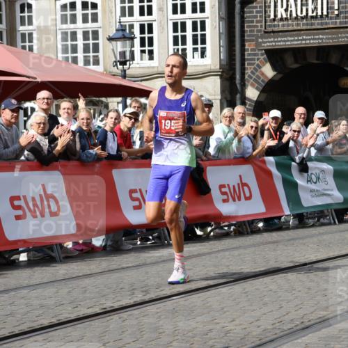 13.09.2026 - 21. swb-Marathon Bremen Strokosch-Dieckow http://msf.ph/oto/10296978 13.09.2026 12:18:11 Ziel 1956 meine-sportfotos.de