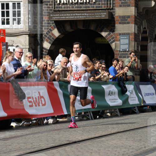 13.09.2026 - 21. swb-Marathon Bremen Strokosch-Dieckow http://msf.ph/oto/10297073 13.09.2026 12:20:46 Ziel 974, 626 meine-sportfotos.de