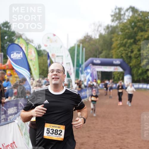 13.09.2026 - Airport Race Dennis Weichert http://msf.ph/oto/10297099 13.09.2026 10:34:25 Ziel 5034, 5122, 5220, 5355, 5356, 5382 meine-sportfotos.de