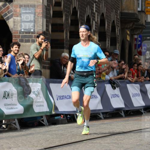 13.09.2026 - 21. swb-Marathon Bremen Strokosch-Dieckow http://msf.ph/oto/10297132 13.09.2026 12:21:08 Ziel 626, 1231 meine-sportfotos.de