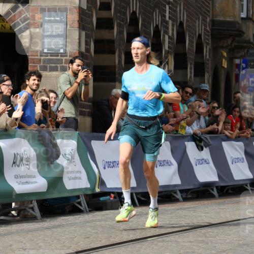 13.09.2026 - 21. swb-Marathon Bremen Strokosch-Dieckow http://msf.ph/oto/10297135 13.09.2026 12:21:08 Ziel 626, 1231 meine-sportfotos.de