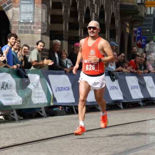 13.09.2026 - 21. swb-Marathon Bremen Strokosch-Dieckow http://msf.ph/oto/10297155 13.09.2026 12:21:23 Ziel 626 meine-sportfotos.de