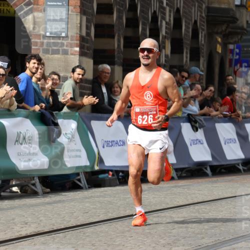 13.09.2026 - 21. swb-Marathon Bremen Strokosch-Dieckow http://msf.ph/oto/10297161 13.09.2026 12:21:23 Ziel 626 meine-sportfotos.de