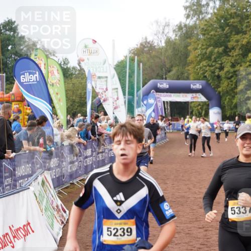 13.09.2026 - Airport Race Dennis Weichert http://msf.ph/oto/10297172 13.09.2026 10:34:33 Ziel 5122, 5239, 5332, 5333, 5336, 5337, 5358 meine-sportfotos.de