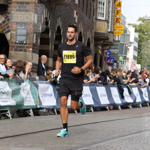 13.09.2026 - 21. swb-Marathon Bremen Strokosch-Dieckow http://msf.ph/oto/10297209 13.09.2026 10:48:59 Ziel 10231, 10269, 10426, 10489, 10538, 10770, 10814, 10815, 10917, 10993, 11196, 11372, 11611, 11837, 11885, 10392, 10514, 10566, 10655, 11316, 11567, 11891, 11896, 11984, 12132, 12149, 12350, 12450, 12529, 13577 meine-sportfotos.de