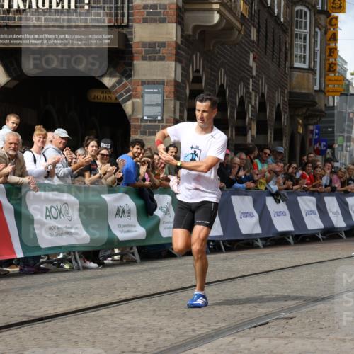 13.09.2026 - 21. swb-Marathon Bremen Strokosch-Dieckow http://msf.ph/oto/10297233 13.09.2026 12:22:26 Ziel 1681, 176 meine-sportfotos.de