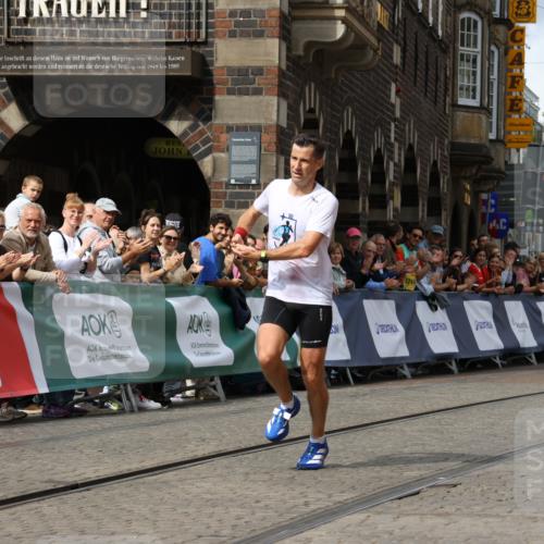 13.09.2026 - 21. swb-Marathon Bremen Strokosch-Dieckow http://msf.ph/oto/10297237 13.09.2026 12:22:26 Ziel 1681, 176 meine-sportfotos.de