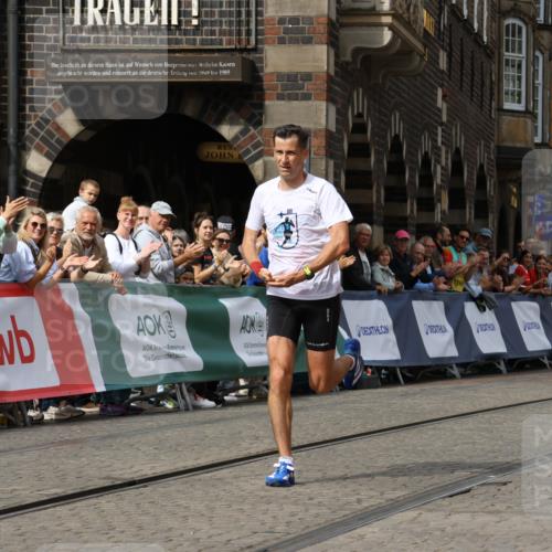 13.09.2026 - 21. swb-Marathon Bremen Strokosch-Dieckow http://msf.ph/oto/10297250 13.09.2026 12:22:26 Ziel 1681, 176 meine-sportfotos.de