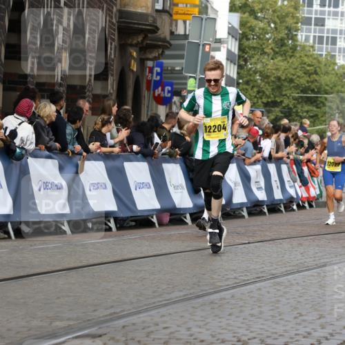13.09.2026 - 21. swb-Marathon Bremen Strokosch-Dieckow http://msf.ph/oto/10297251 13.09.2026 10:49:02 Ziel 10231, 10269, 10489, 10538, 10770, 10815, 10917, 10993, 11196, 11372, 11611, 11885, 13512, 10294, 10392, 10514, 10655, 11316, 11567, 11891, 11896, 11984, 12132, 12149, 12450, 12529, 13577 meine-sportfotos.de