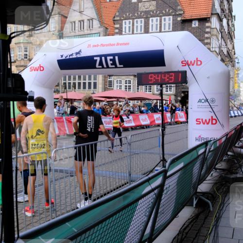 13.09.2026 - 21. swb-Marathon Bremen Tim E. http://msf.ph/oto/10297256 13.09.2026 09:44:33 Ziel  meine-sportfotos.de