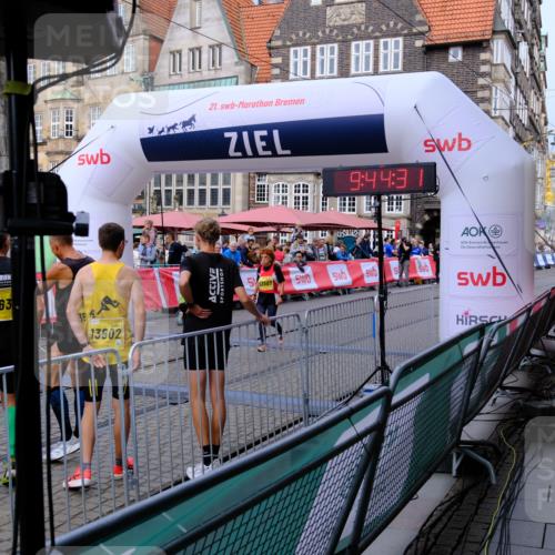 13.09.2026 - 21. swb-Marathon Bremen Tim E. http://msf.ph/oto/10297260 13.09.2026 09:44:33 Ziel  meine-sportfotos.de