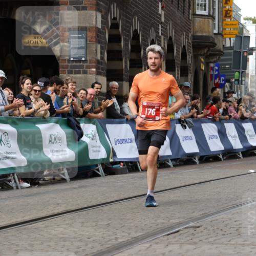 13.09.2026 - 21. swb-Marathon Bremen Strokosch-Dieckow http://msf.ph/oto/10297350 13.09.2026 12:23:00 Ziel 176 meine-sportfotos.de