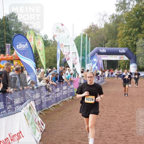 13.09.2026 - Airport Race Dennis Weichert http://msf.ph/oto/10297455 13.09.2026 10:35:02 Ziel 5226, 5256 meine-sportfotos.de