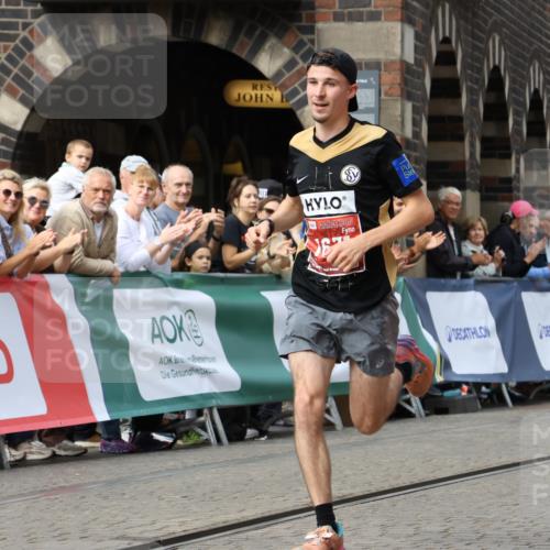 13.09.2026 - 21. swb-Marathon Bremen Strokosch-Dieckow http://msf.ph/oto/10297457 13.09.2026 12:26:19 Ziel 1671 meine-sportfotos.de