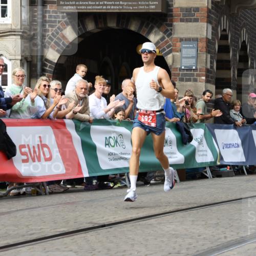 13.09.2026 - 21. swb-Marathon Bremen Strokosch-Dieckow http://msf.ph/oto/10297490 13.09.2026 12:27:24 Ziel 692 meine-sportfotos.de