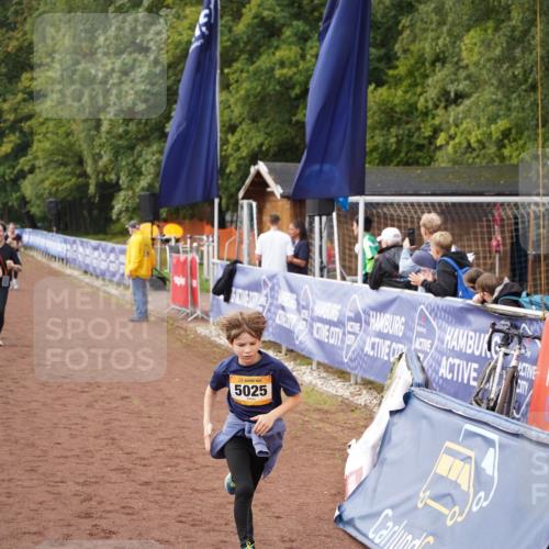 13.09.2026 - Airport Race Dennis Weichert http://msf.ph/oto/10297517 13.09.2026 10:35:10 Ziel 4042, 4043, 5025, 5185 meine-sportfotos.de