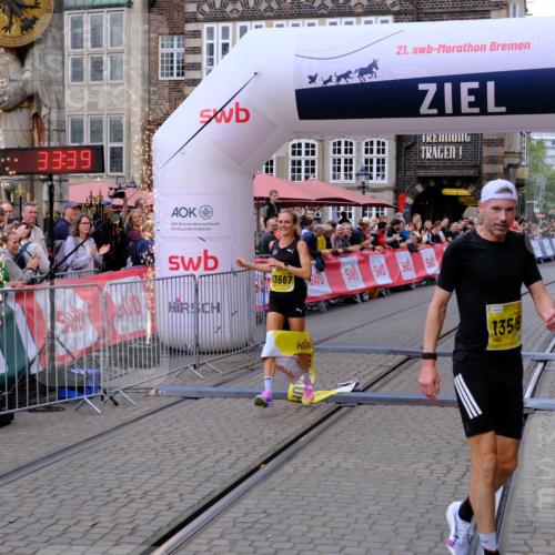 13.09.2026 - 21. swb-Marathon Bremen Tim E. http://msf.ph/oto/10297535 13.09.2026 10:28:56 Ziel 13515, 13547, 13567, 13593, 13624 meine-sportfotos.de