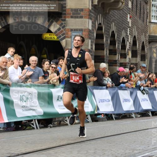13.09.2026 - 21. swb-Marathon Bremen Strokosch-Dieckow http://msf.ph/oto/10297552 13.09.2026 12:28:45 Ziel 443, 614, 2054, 317, 796, 1046 meine-sportfotos.de