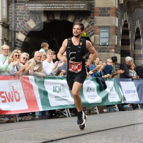 13.09.2026 - 21. swb-Marathon Bremen Strokosch-Dieckow http://msf.ph/oto/10297575 13.09.2026 12:28:46 Ziel 443, 614, 2054, 317, 796, 1046 meine-sportfotos.de