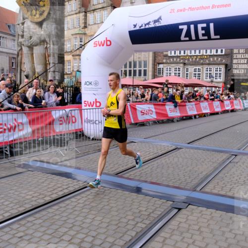 13.09.2026 - 21. swb-Marathon Bremen Tim E. http://msf.ph/oto/10297587 13.09.2026 10:29:45 Ziel 11234, 13517, 13542, 13557 meine-sportfotos.de