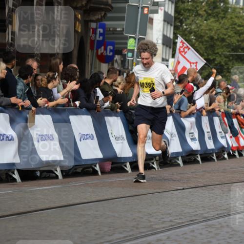 13.09.2026 - 21. swb-Marathon Bremen Strokosch-Dieckow http://msf.ph/oto/10297597 13.09.2026 10:49:12 Ziel 10253, 10293, 10566, 10815, 11885, 12027, 12204, 12350, 13512, 13555, 10294, 10655, 10739, 10846, 11191, 11621, 12376 meine-sportfotos.de