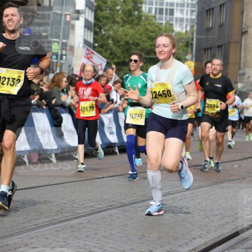 13.09.2026 - 21. swb-Marathon Bremen Strokosch-Dieckow http://msf.ph/oto/10297776 13.09.2026 10:49:18 Ziel 10253, 10293, 10392, 10566, 11885, 11891, 12027, 12204, 12350, 13512, 13555, 10739, 10835, 10846, 10910, 11092, 11191, 11621, 11635, 12376 meine-sportfotos.de