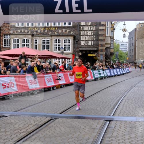 13.09.2026 - 21. swb-Marathon Bremen Tim E. http://msf.ph/oto/10297778 13.09.2026 10:30:55 Ziel 12458, 13603 meine-sportfotos.de