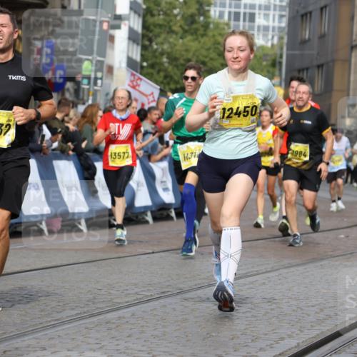 13.09.2026 - 21. swb-Marathon Bremen Strokosch-Dieckow http://msf.ph/oto/10297816 13.09.2026 10:49:18 Ziel 10253, 10293, 10392, 10566, 11885, 11891, 12027, 12204, 12350, 13512, 13555, 10739, 10835, 10846, 10910, 11092, 11191, 11621, 11635, 12376 meine-sportfotos.de