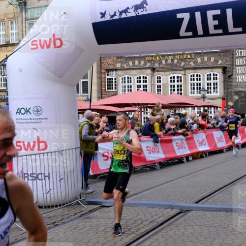 13.09.2026 - 21. swb-Marathon Bremen Tim E. http://msf.ph/oto/10297934 13.09.2026 10:32:07 Ziel 12457, 13533, 13536, 13573, 13618, 13643 meine-sportfotos.de
