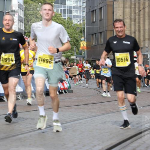 13.09.2026 - 21. swb-Marathon Bremen Strokosch-Dieckow http://msf.ph/oto/10297940 13.09.2026 10:49:21 Ziel 10253, 10293, 10392, 10566, 11316, 11891, 12027, 12132, 12149, 12204, 12350, 12450, 12529, 13555, 10739, 10835, 10846, 10910, 11092, 11191, 11635, 12376 meine-sportfotos.de
