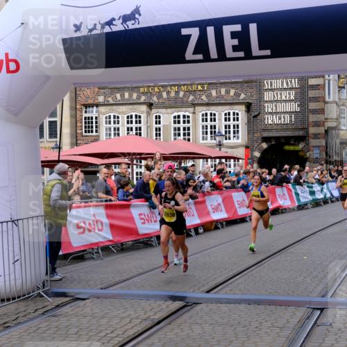 13.09.2026 - 21. swb-Marathon Bremen Tim E. http://msf.ph/oto/10297941 13.09.2026 10:32:09 Ziel 12457, 13533, 13536, 13573, 13618, 13643 meine-sportfotos.de