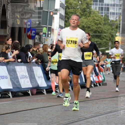 13.09.2026 - 21. swb-Marathon Bremen Strokosch-Dieckow http://msf.ph/oto/10298101 13.09.2026 10:49:32 Ziel 10294, 10392, 10514, 10566, 10655, 11316, 11567, 11621, 11891, 11896, 11984, 12132, 12149, 12450, 12529, 13577, 10709, 11007, 11717 meine-sportfotos.de