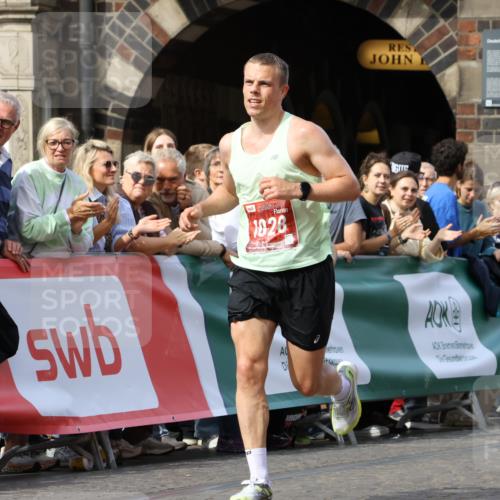 13.09.2026 - 21. swb-Marathon Bremen Strokosch-Dieckow http://msf.ph/oto/10298112 13.09.2026 12:35:31 Ziel 1028 meine-sportfotos.de