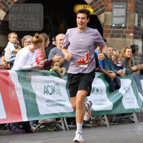 13.09.2026 - 21. swb-Marathon Bremen Strokosch-Dieckow http://msf.ph/oto/10298178 13.09.2026 12:36:25 Ziel 1670 meine-sportfotos.de