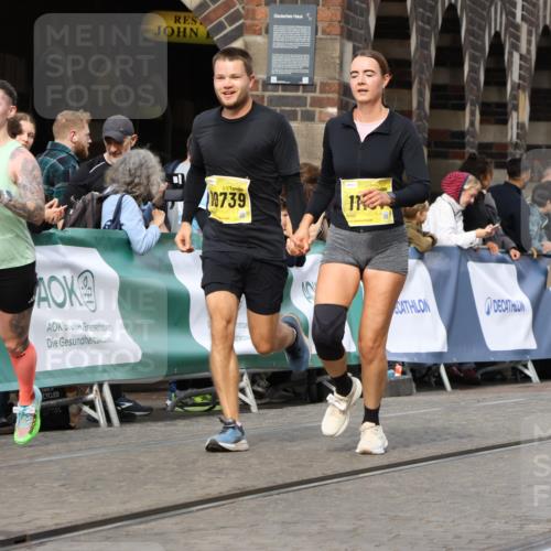 13.09.2026 - 21. swb-Marathon Bremen Strokosch-Dieckow http://msf.ph/oto/10298201 13.09.2026 10:49:36 Ziel 10294, 10392, 10514, 10655, 10846, 11316, 11567, 11621, 11896, 11984, 12132, 12149, 12376, 12450, 12529, 13577, 10508, 10709, 11007, 11183, 11717 meine-sportfotos.de