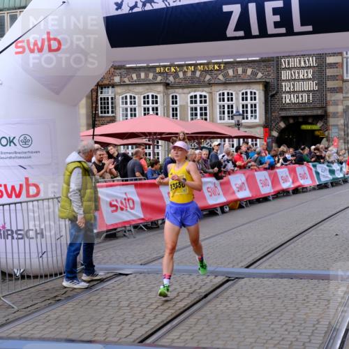 13.09.2026 - 21. swb-Marathon Bremen Tim E. http://msf.ph/oto/10298204 13.09.2026 10:33:57 Ziel 10366, 10475, 11059, 11481, 12459, 13530, 13541 meine-sportfotos.de